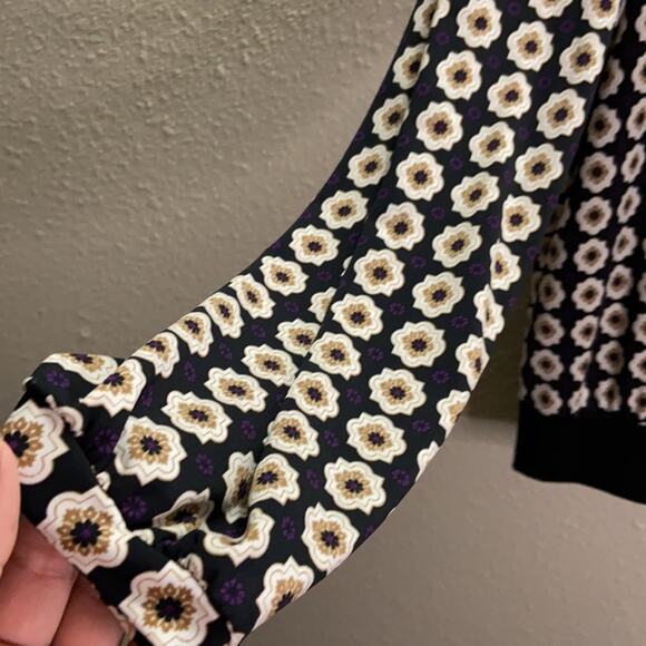 Anne Klein Women Medallion Print Keyhole Neck Blouse Size M - Picture 3 of 7